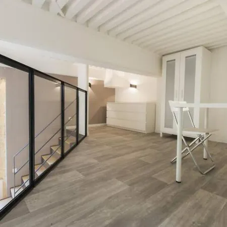 Hyper-centre Place Des Terreaux Apartment Lyon